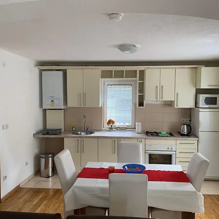 Apartment Dzeni